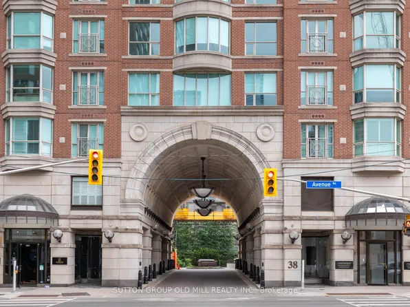 38 Avenue Rd #700, Toronto, ON M5R 2G2