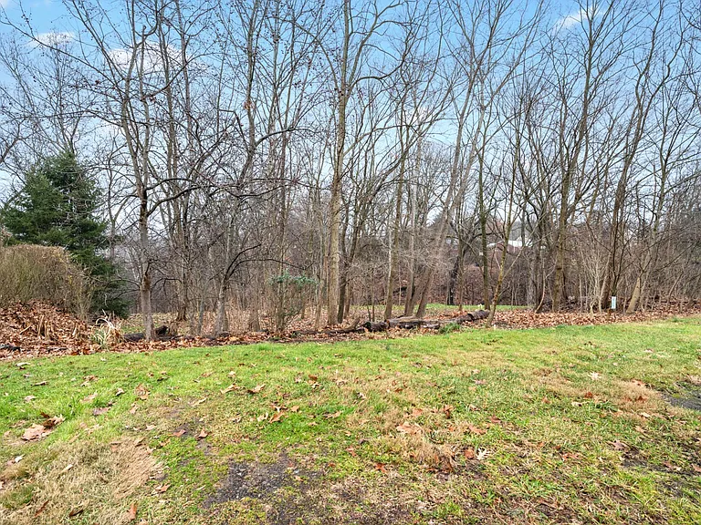 250 Clifford Ave — Photo 18