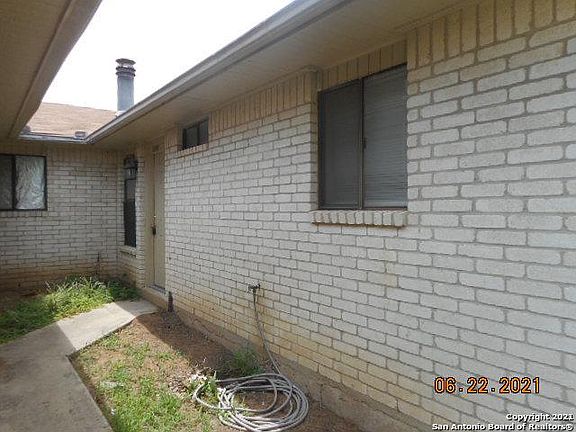 2nd image of 1030 Orts Dr #B