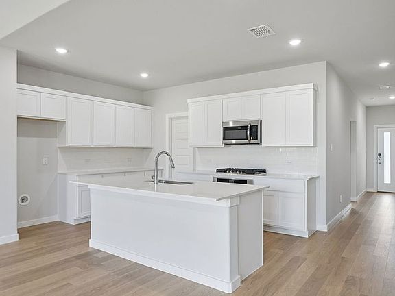 7th image of this home