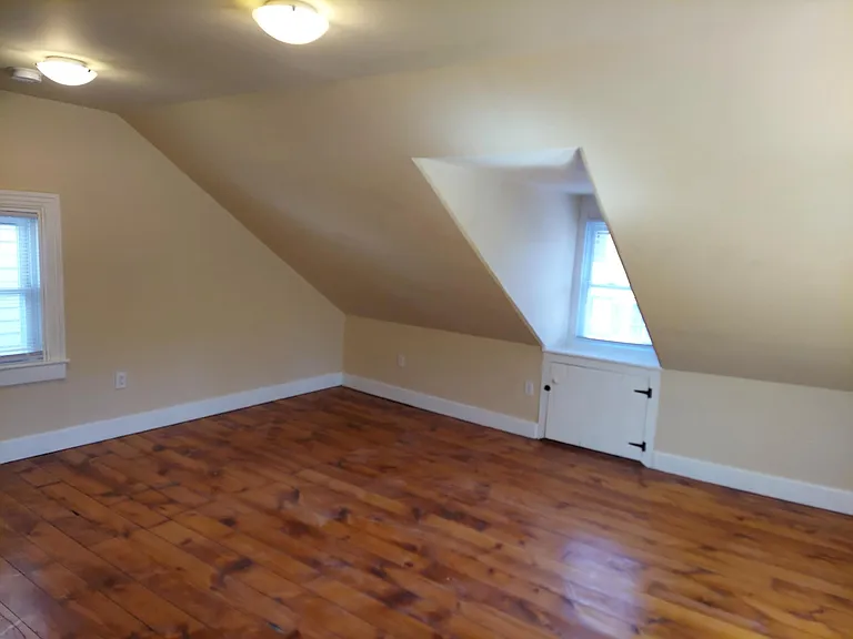 717 Centre St — Photo 26