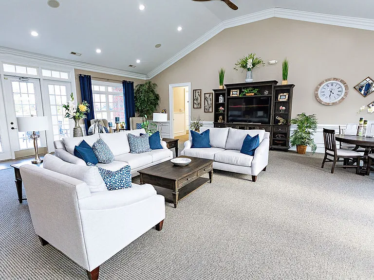 Providence Pointe — Photo 16