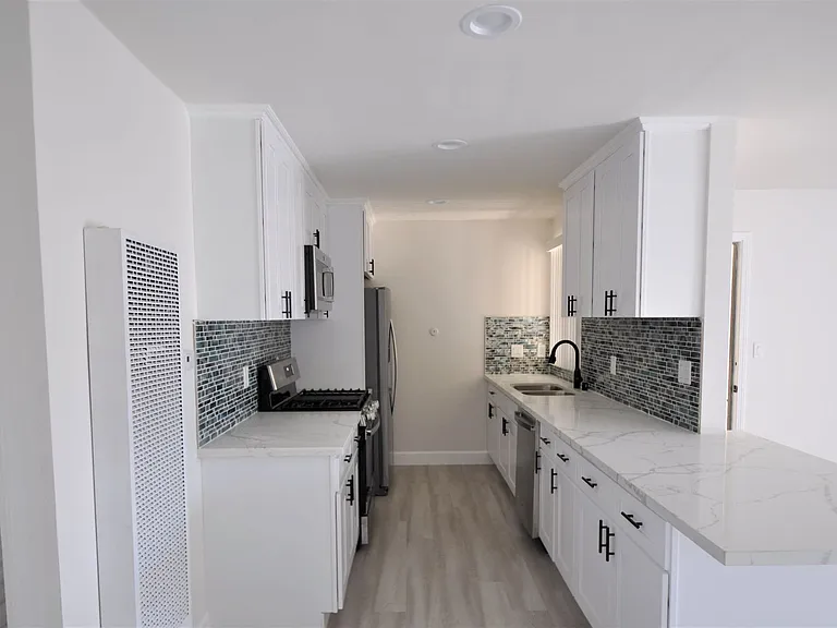 Westgate Apartments in Linda Vista — Photo 5