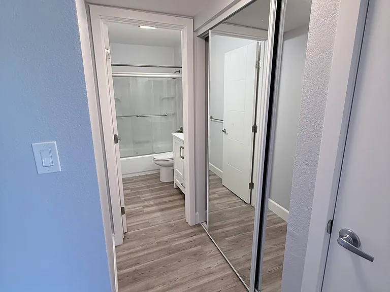 3280 Cabrillo Ave #3 — Photo 3