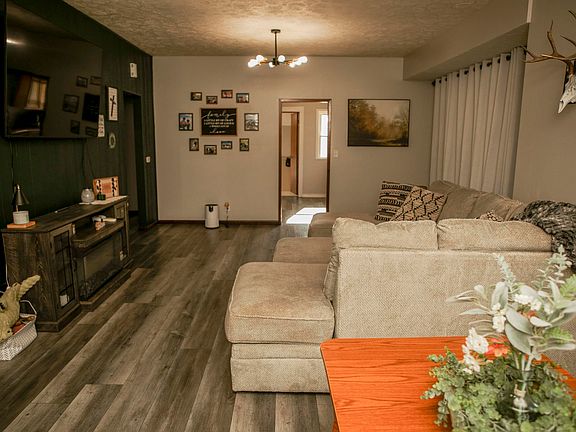4th image of 707 S 9th St