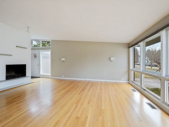 4th image of 918 Cornell St