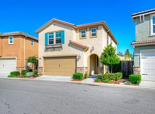 3216 W Illumination Dr, Fresno, CA