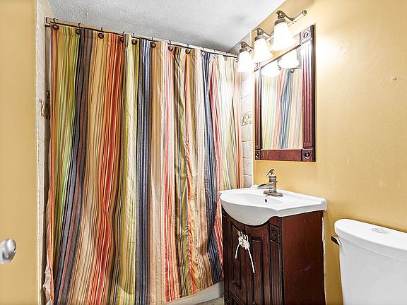 3rd image of 11820 Edgewater Dr APT 305