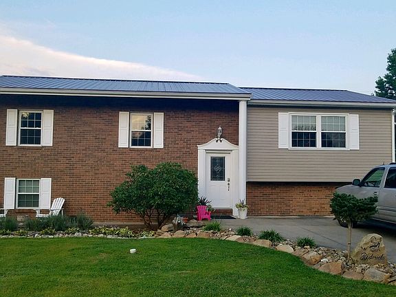 2nd image of 140 Debbie Dr