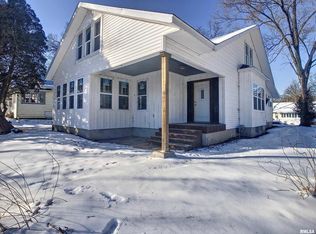 1500 29 1/2 St, Rock Island, IL