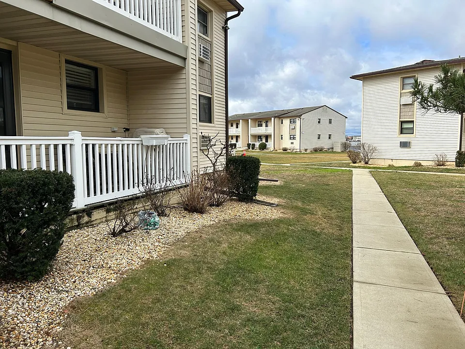 41 Wharfside Dr #41