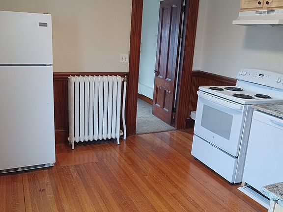 3rd image of 74 Church St Floor 2