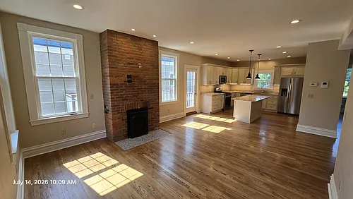 228 3rd St #2 Photo 1