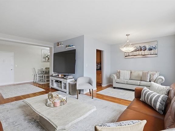 5th image of 333 Bronx River Road #616