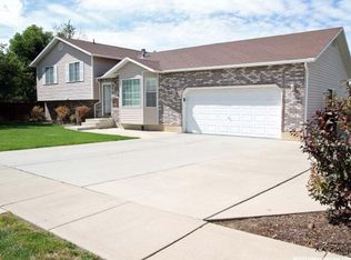 2541 N 1120 W, Clinton, UT 84015