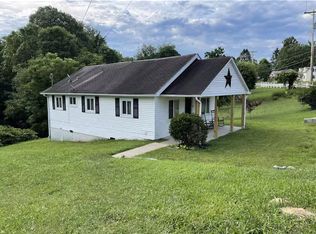 7824 Gatewood Rd, Fayetteville, WV 25840