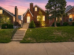 5621 Pernod Ave, Saint Louis, MO 63139