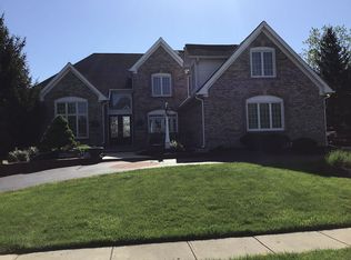 13743 Smokey Ridge Dr, Carmel, IN 46033