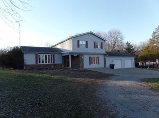 140 Blue Hole Rd, Harrisburg, IL 62946