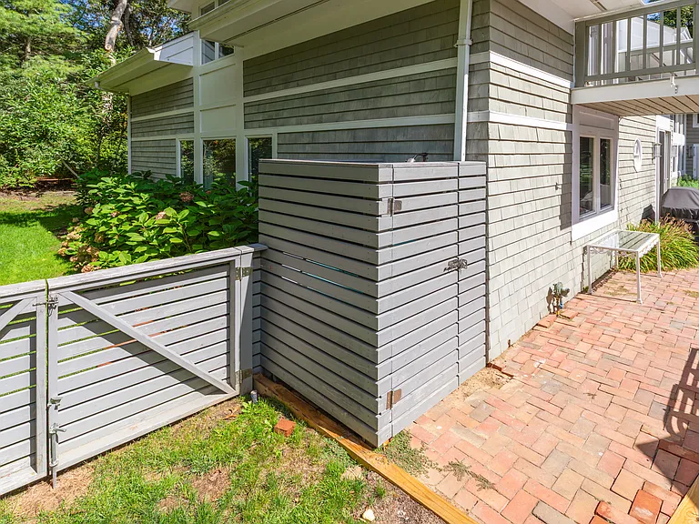 15 Farm Ln — Photo 28