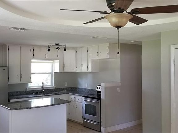 5th image of 2134 Woodland Blvd