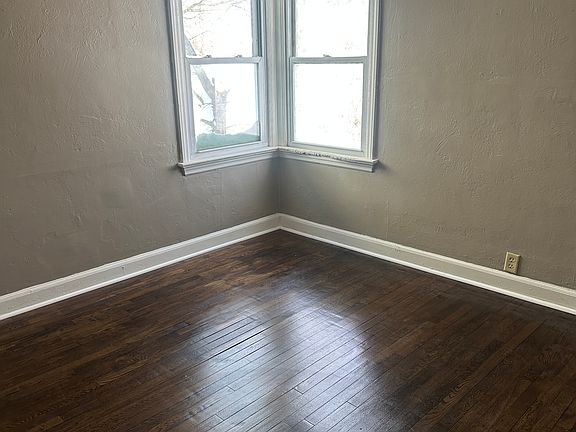 5th image of 1500 S Norwood Ave