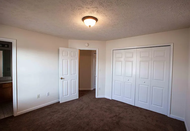10502 Guilderland Ct — Photo 11