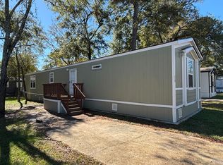 118 E Semands St, Conroe, TX 77301