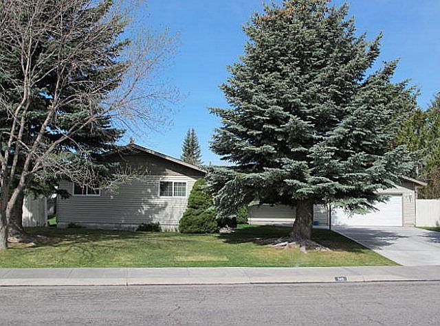 1st image of 349 Eastview Dr
