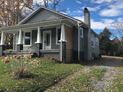 737 Princeton Rd, Johnson City, TN, 37601