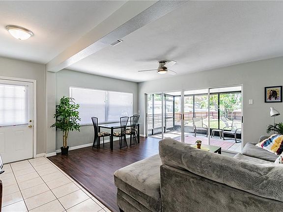 4th image of 501 84th Ave N