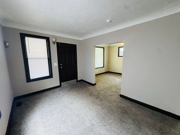 10630 Kimberley Ave — Photo 16