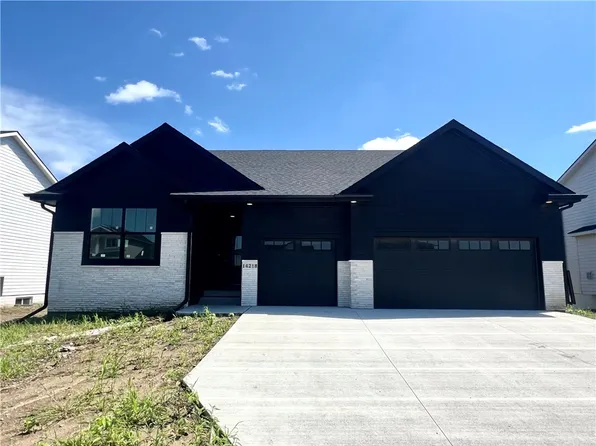 14218 N Valley Dr, Urbandale, IA 50323