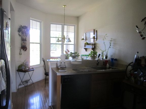 5th image of 1105 Highland Ct