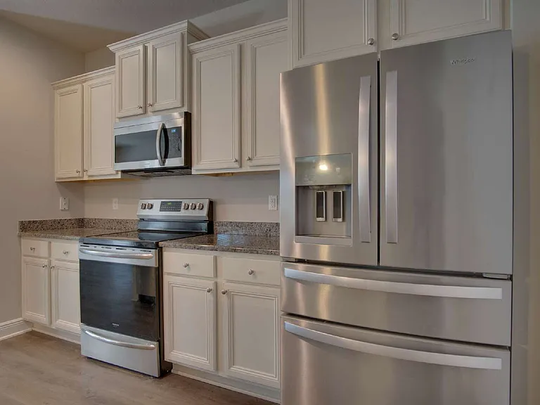 6239 Ladera Trl — Photo 10