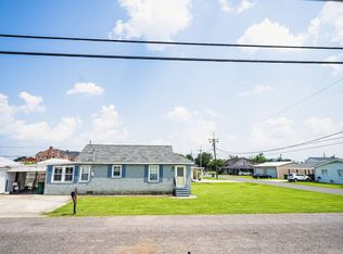 603 10th St, Lockport, LA 70374