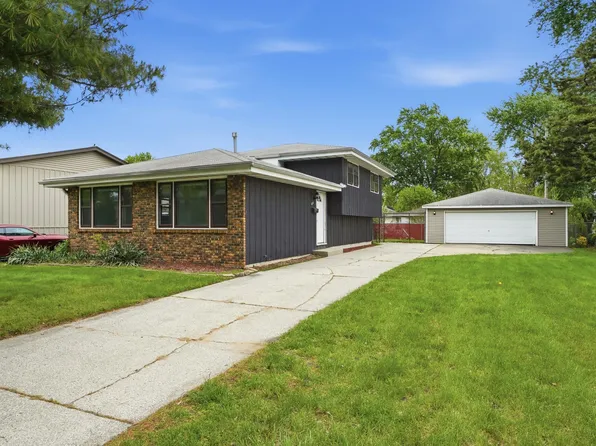 815 N Elmer St, Griffith, IN 46319