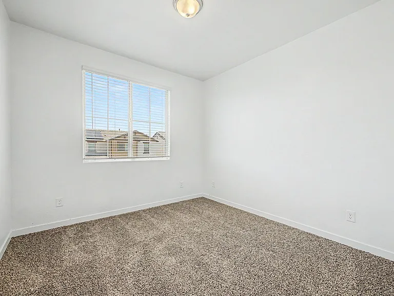 10984 W Pierce St — Photo 27