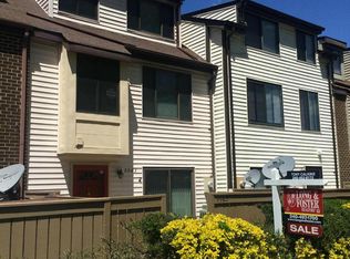 9963 Forest View Pl, Montgomery Village, MD 20886