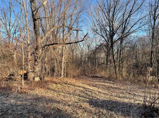 4660 Hopkins Ln, Brighton, IL 62012