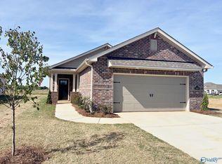 1040 Maplehurst St, Decatur, AL 35603