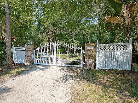 4th image of 5572 N Ocean Shore Blvd