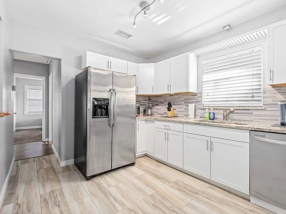 5th image of 1507 32nd St W