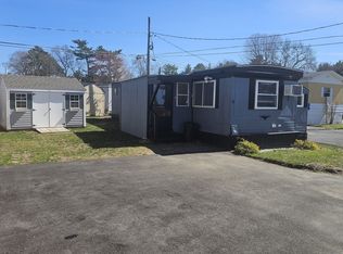 8 Gerald Dr, Middleboro, MA 02346