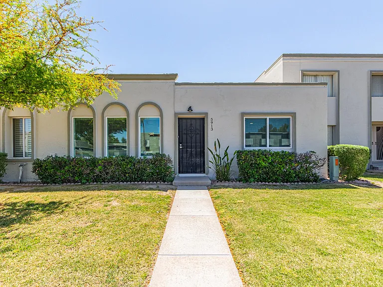 5913 E Thomas Rd — Photo 26