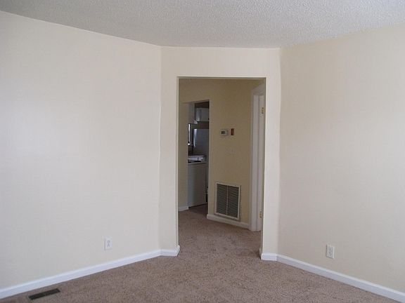 4th image of 1349 W Ocean View Ave APT 2