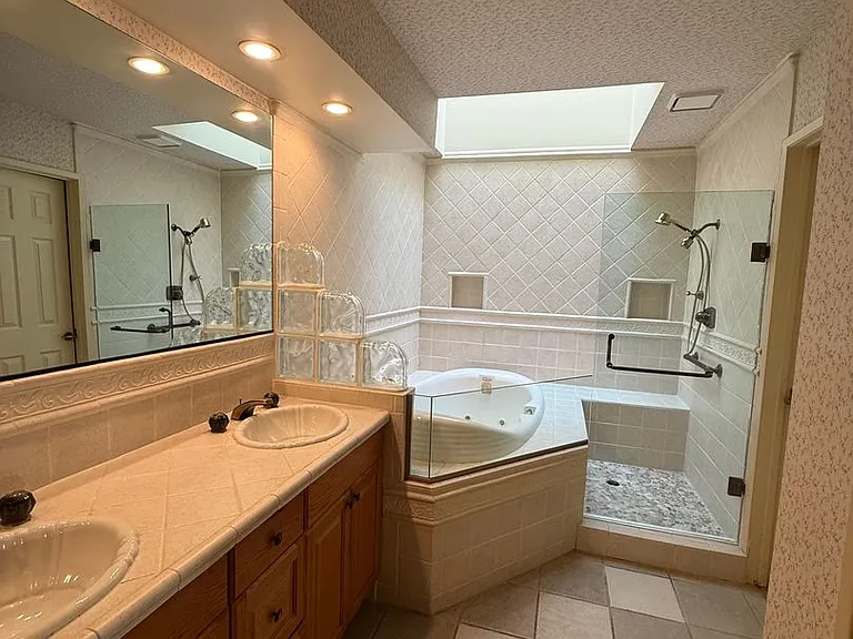 2966 Chippewa Ave — Photo 9