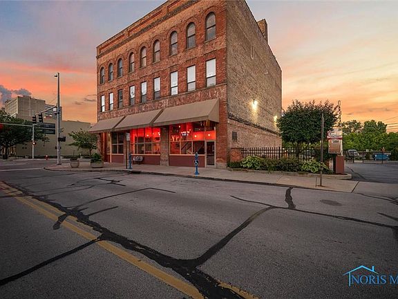 2nd image of 1 S Saint Clair St