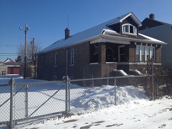 1st image of 3829 Drummond St