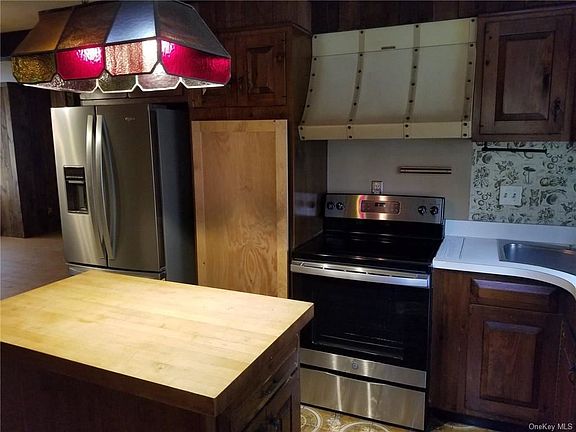 4th image of 8 N Front St #1